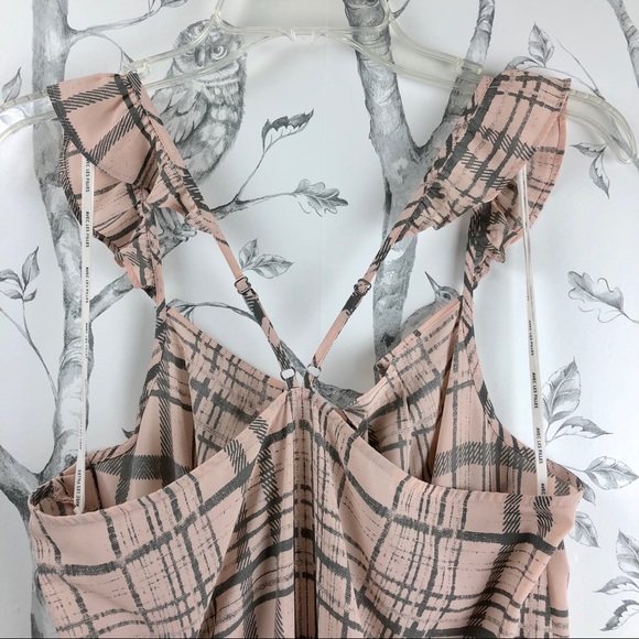 Avec Les Filles blush plaid ruffle strap romper L - Picture 5 of 8